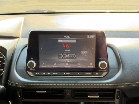 Used 2021 Nissan Rogue S AWD/4WD image 48