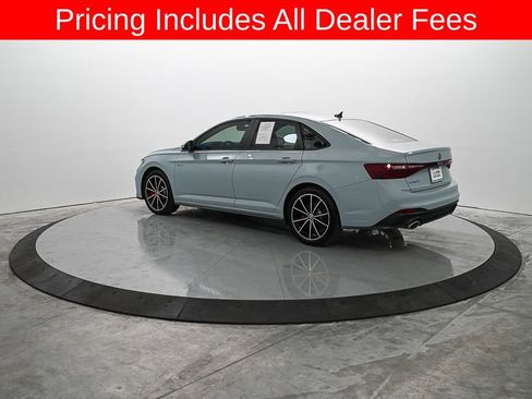Used 2025 Volkswagen Jetta GLI Autobahn FWD image 4