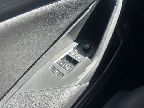 Used 2019 Volkswagen Jetta S FWD image 11