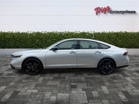 Used 2026 Honda Accord Sport image 3