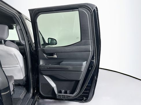 Used 2025 Toyota Tacoma TRD Off-Road image 29