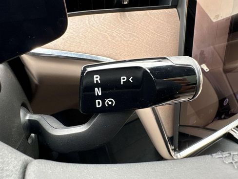 New 2026 Volvo EX90 Plus RWD image 16