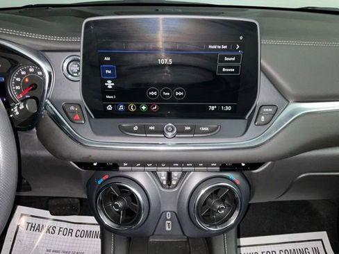 Certified 2024 Chevrolet Blazer LT w/ Convenience Package FWD image 17