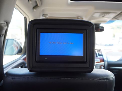 Used 2016 INFINITI QX80 4WD w/ Deluxe Technology Package image 30
