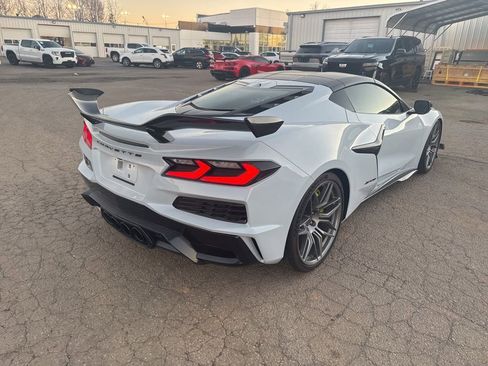Used 2023 Chevrolet Corvette Z06 w/ Z07 Performance Package image 3