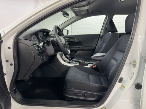 Used 2014 Honda Accord Sport image 5