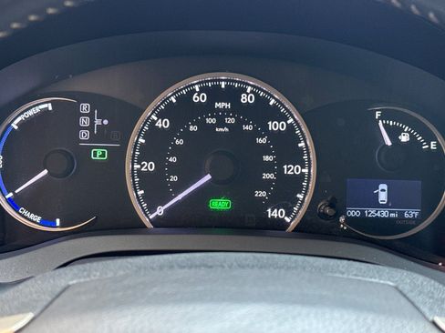 Used 2016 Lexus CT 200h w/ Navigation Package FWD image 21