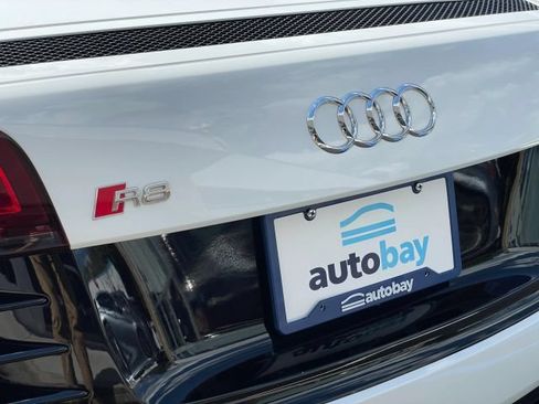 Used 2015 Audi R8 V10 w/ Full Leather Package AWD/4WD image 18