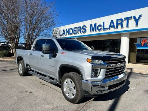 Used 2022 Chevrolet Silverado 2500 LTZ w/ LTZ Premium Package image 2