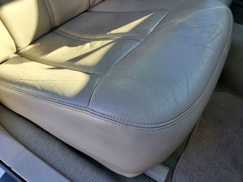 Used 2006 Lincoln Town Car Signature Limited image 40