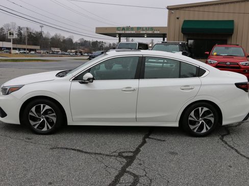 Used 2022 Subaru Legacy Premium image 2