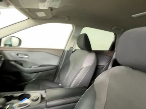 Used 2023 Nissan Rogue SV AWD/4WD image 24