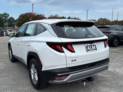 New 2026 Hyundai Tucson SE image 3