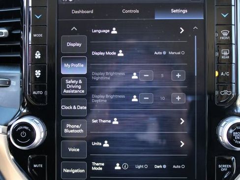 Used 2023 RAM 2500 Laramie AWD/4WD image 42
