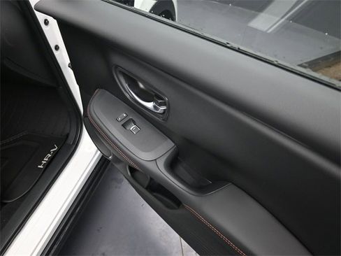 New 2026 Honda HR-V Sport image 32
