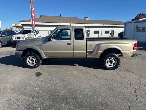 Used 2002 Ford Ranger XLT image 2