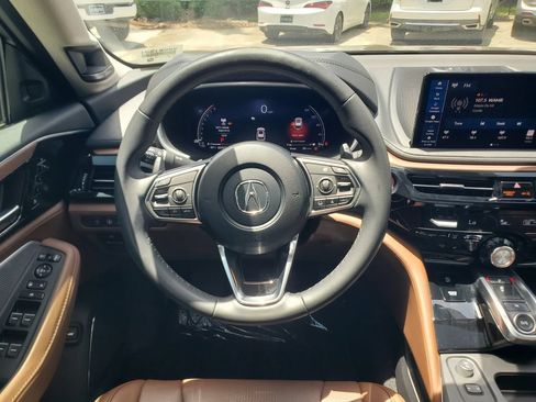 Certified 2025 Acura MDX FWD w/ Technology Package image 24