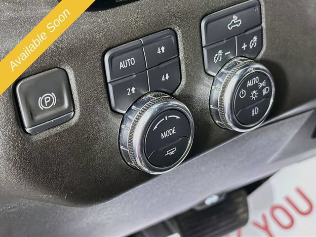 Used 2023 GMC Sierra 1500 Elevation w/ LPO, Elevation Black Package AWD/4WD image 10