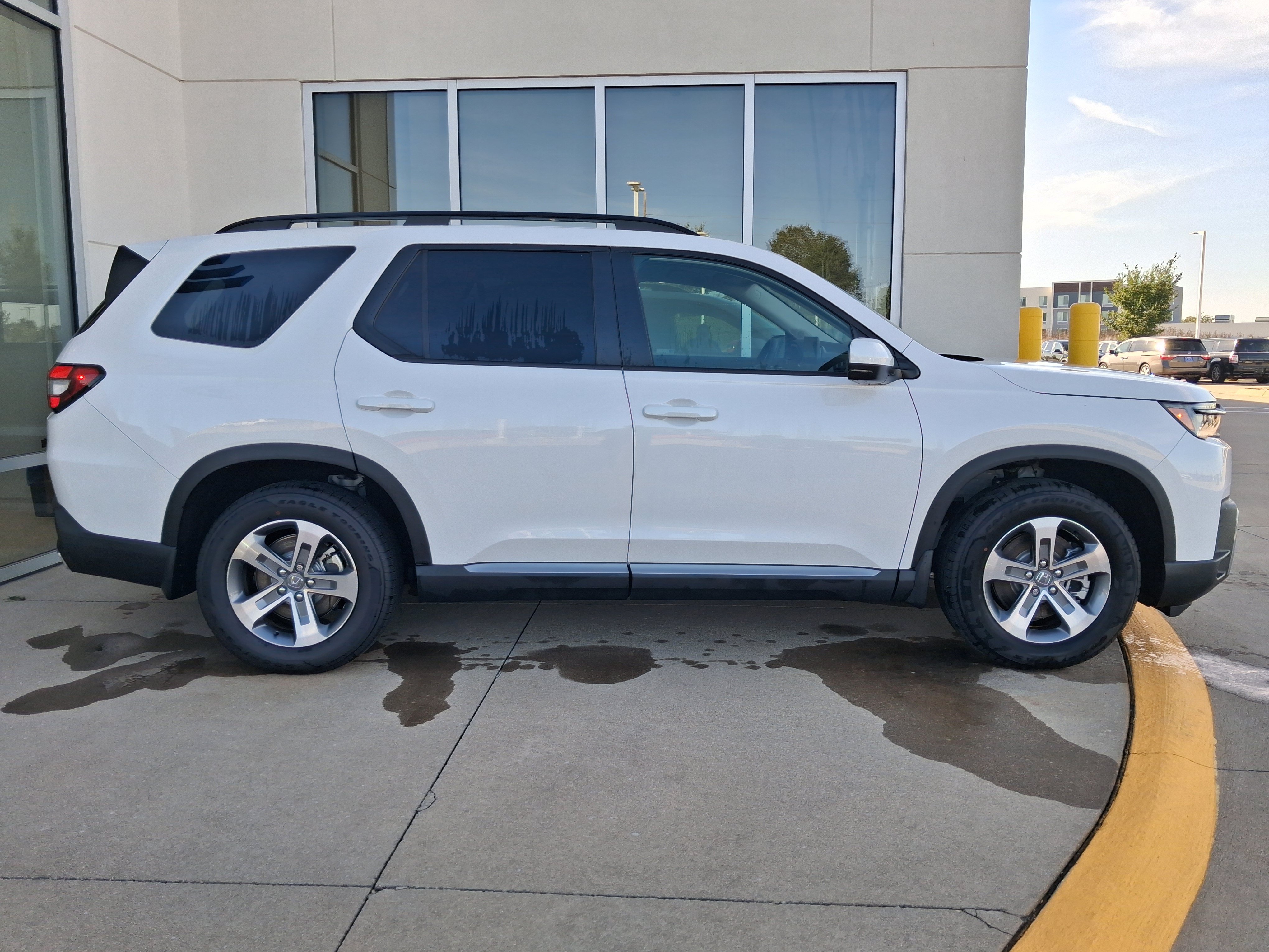 New 2026 Honda Pilot EX-L image 1