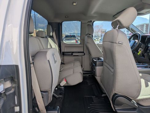 Used 2016 Ford F150 XLT image 29