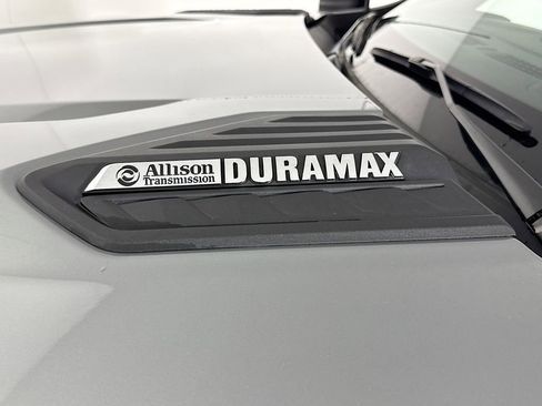 Used 2024 Chevrolet Silverado 3500 High Country w/ High Country Premium Package image 11