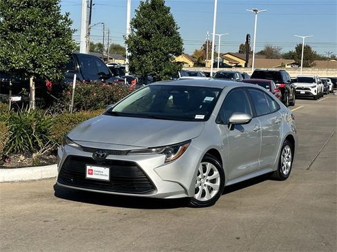 Certified 2024 Toyota Corolla LE image 2