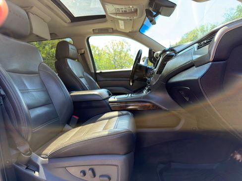 Used 2016 GMC Yukon XL Denali w/ Open Road Package AWD/4WD image 17