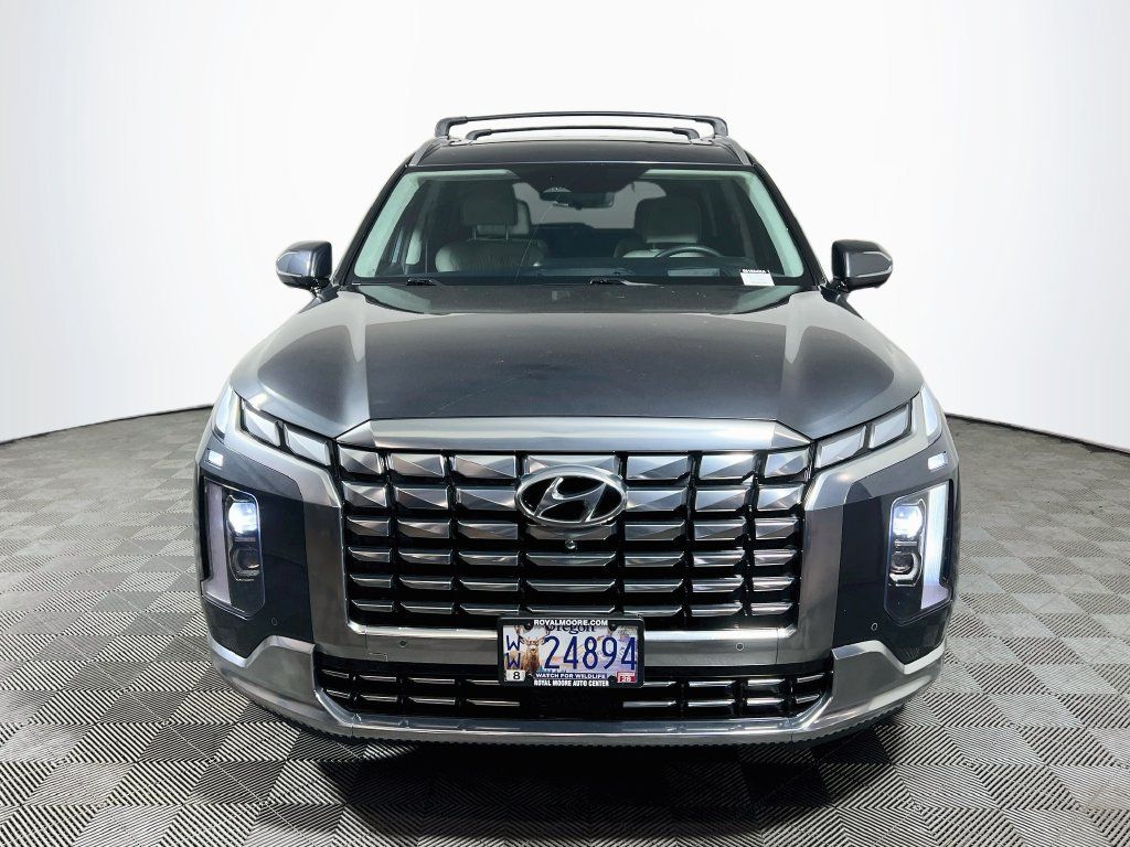 Used 2024 Hyundai Palisade Calligraphy AWD/4WD image 2