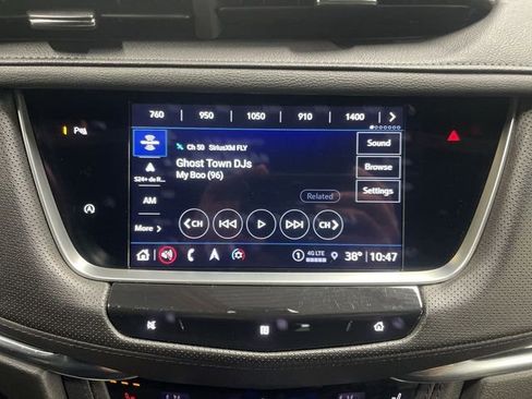 Used 2021 Cadillac XT5 Premium Luxury image 16