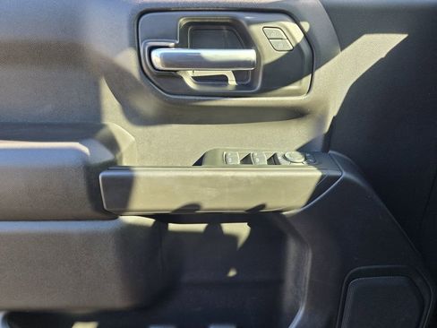 Used 2024 Chevrolet Silverado 1500 Custom Trail Boss w/ LPO, Dark Essentials Package image 19