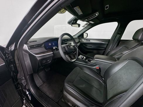 New 2026 Jeep Grand Cherokee Altitude AWD/4WD image 13