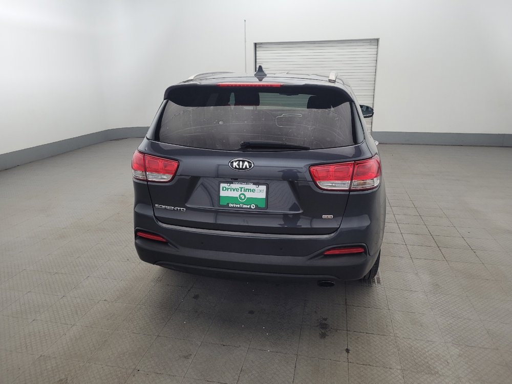 Used 2017 Kia Sorento AWD w/ LX Convenience Package image 7