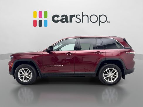 Used 2024 Jeep Grand Cherokee Laredo X w/ Luxury Tech Group I AWD/4WD image 2