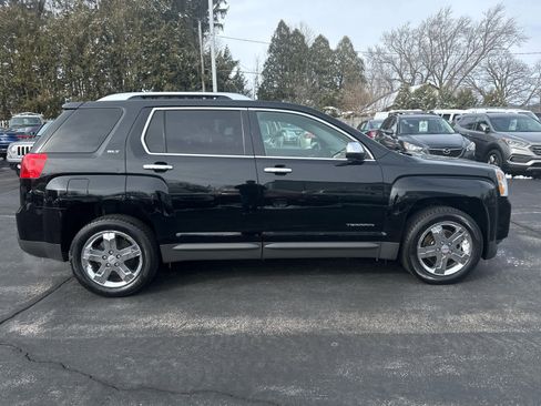 Used 2013 GMC Terrain SLT image 2