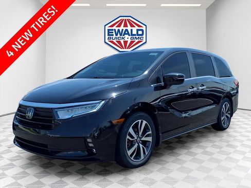 Used 2023 Honda Odyssey Touring image 1