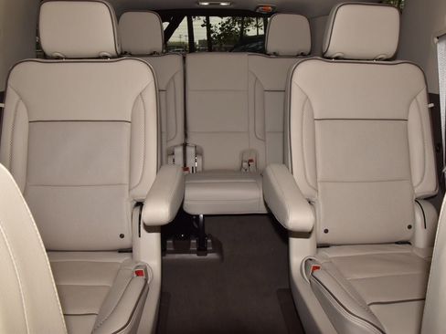 Used 2024 GMC Yukon Denali w/ Max Trailering Package image 21