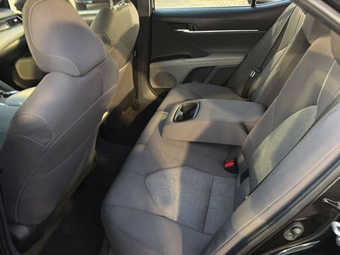 Certified 2022 Toyota Camry LE FWD image 11
