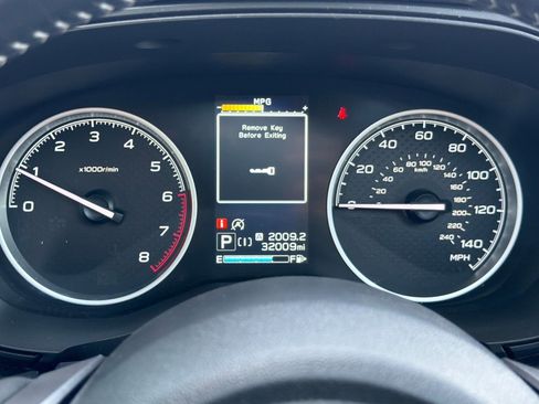 Used 2023 Subaru Forester Premium AWD/4WD image 28