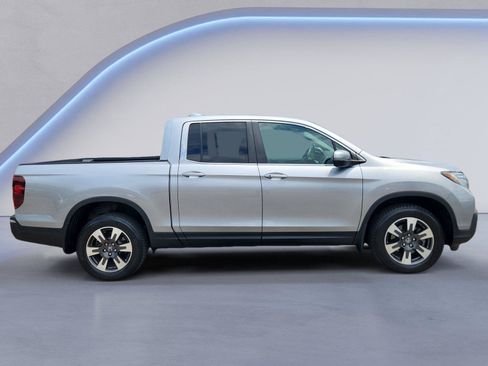 Used 2017 Honda Ridgeline RTL image 2
