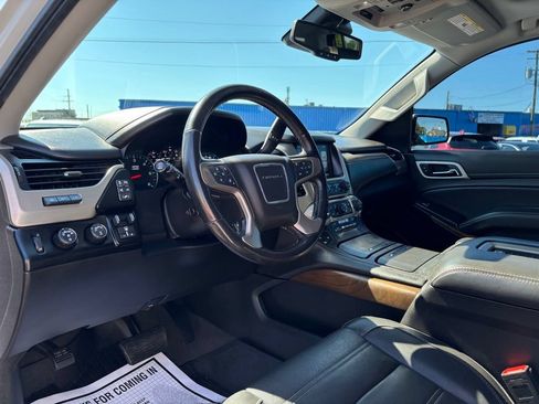 Used 2020 GMC Yukon XL Denali w/ Denali Ultimate Package AWD/4WD image 11