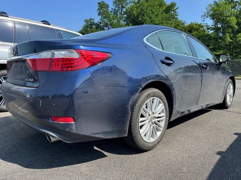 Used 2014 Lexus ES 350 w/ Luxury Package FWD image 4