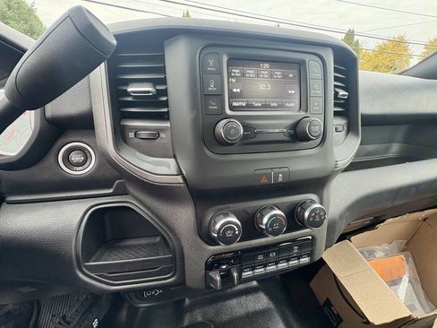 Used 2024 RAM 5500 Tradesman w/ Chrome Appearance Group image 36