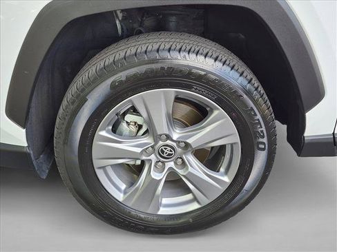 Used 2023 Toyota RAV4 XLE FWD image 23