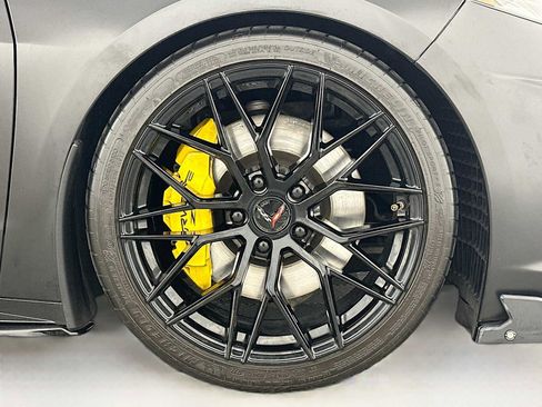 Used 2023 Chevrolet Corvette Stingray Preferred Cpe w/ Z51 Performance Package RWD image 27