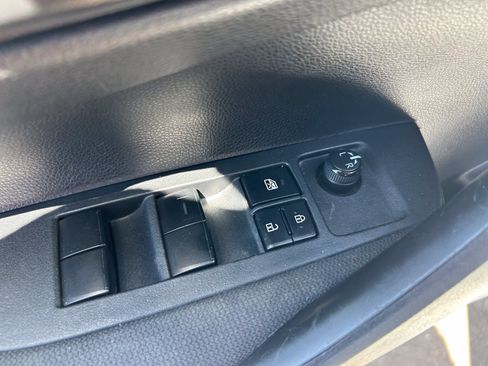 Used 2023 Toyota Corolla LE FWD image 27