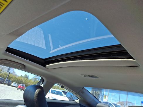 Used 2012 Honda Accord EX-L image 14