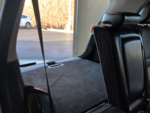 Used 2021 Nissan Rogue SV w/ Premium Package image 40