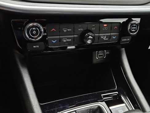 New 2026 Jeep Compass Limited AWD/4WD image 22