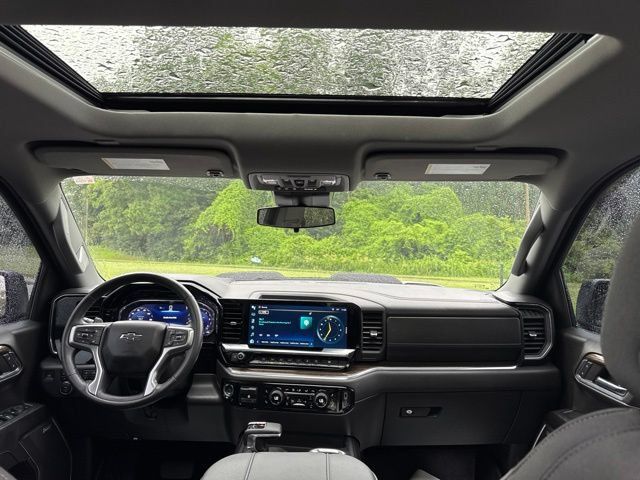 Used 2024 Chevrolet Silverado 1500 LT Trail Boss w/ Convenience Package II AWD/4WD image 13