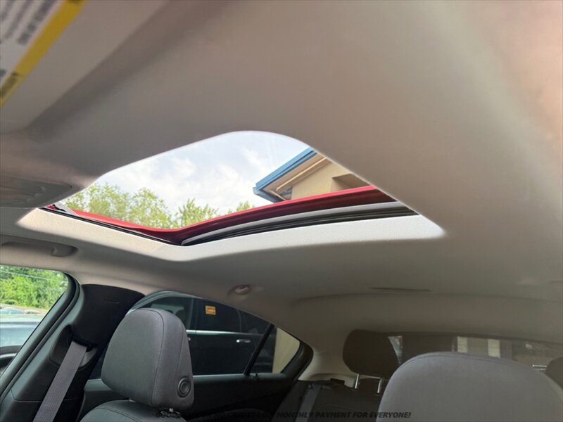 Used 2017 Chevrolet Cruze LT w/ Sun And Sound Package FWD image 14